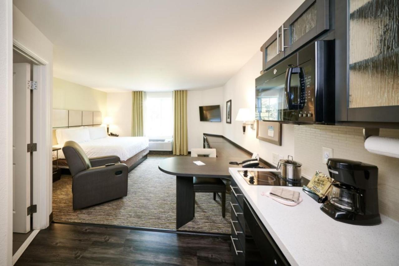 Candlewood Suites Pueblo By Ihg Esterno foto