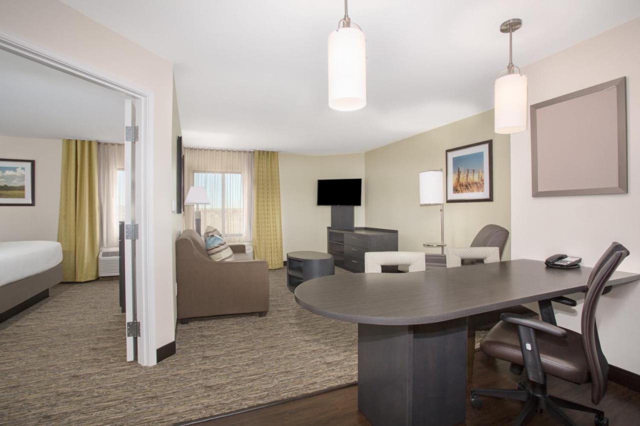Candlewood Suites Pueblo By Ihg Esterno foto