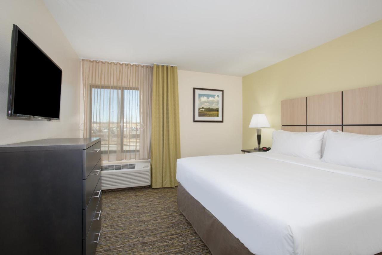 Candlewood Suites Pueblo By Ihg Esterno foto