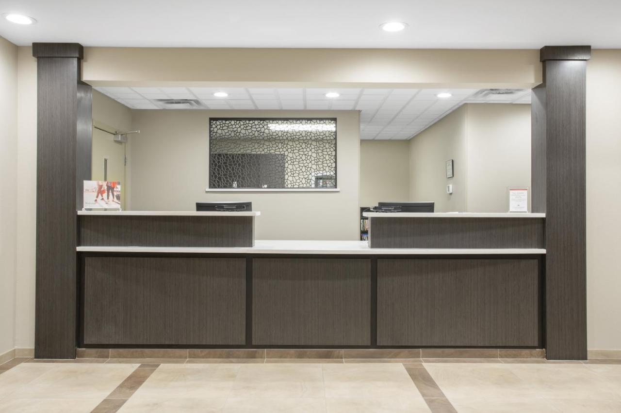 Candlewood Suites Pueblo By Ihg Esterno foto