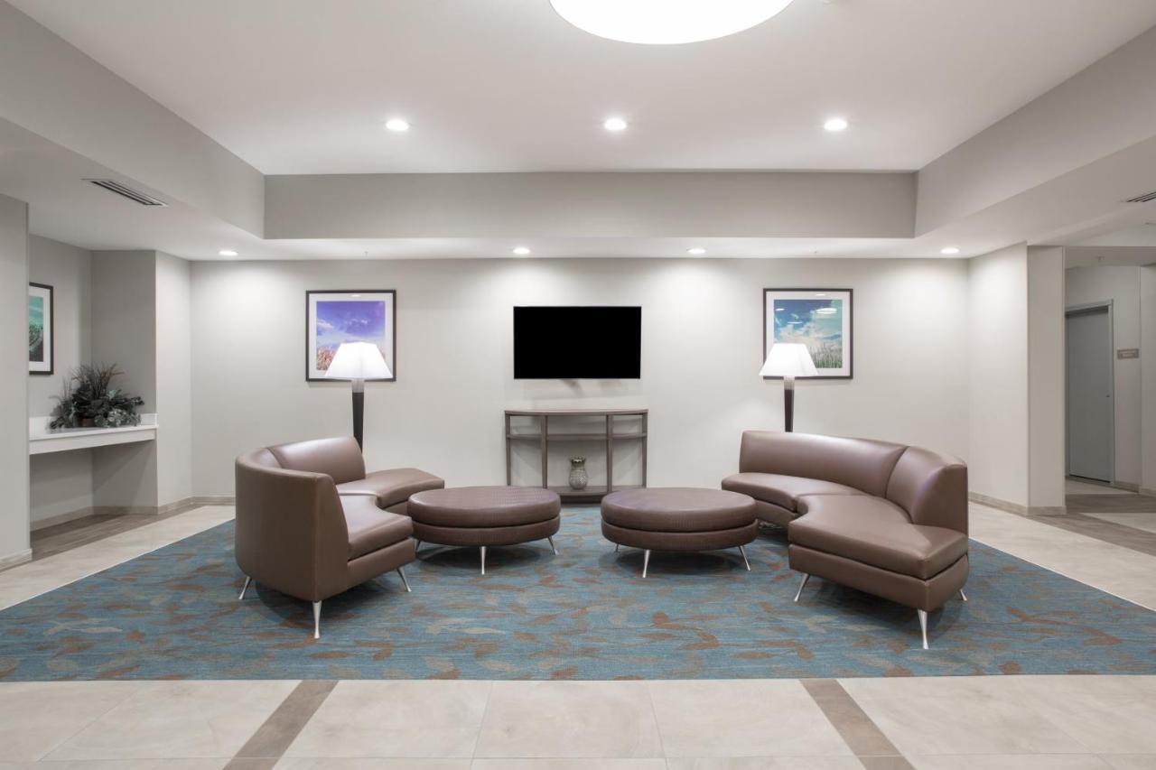 Candlewood Suites Pueblo By Ihg Esterno foto